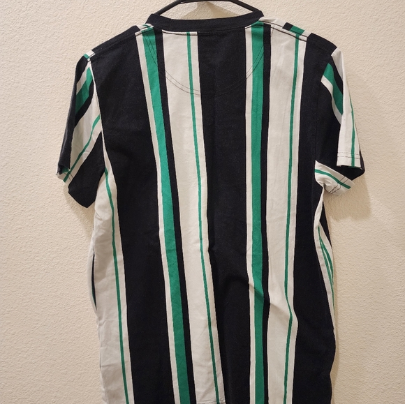HOLLISTER STRIPED EMBROIDERED GRAPHIC TEE - Picture 4 of 4